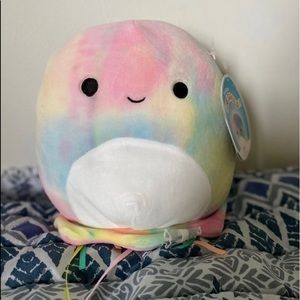 Hi this is Janet the squishmallow